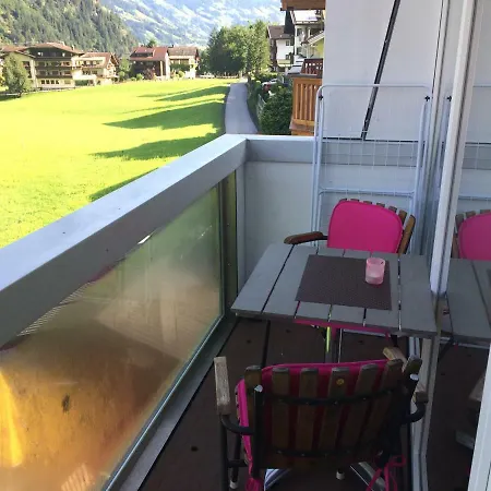 Waldhaus Lechner Apartment Mayrhofen