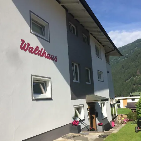 Waldhaus Lechner Apartment